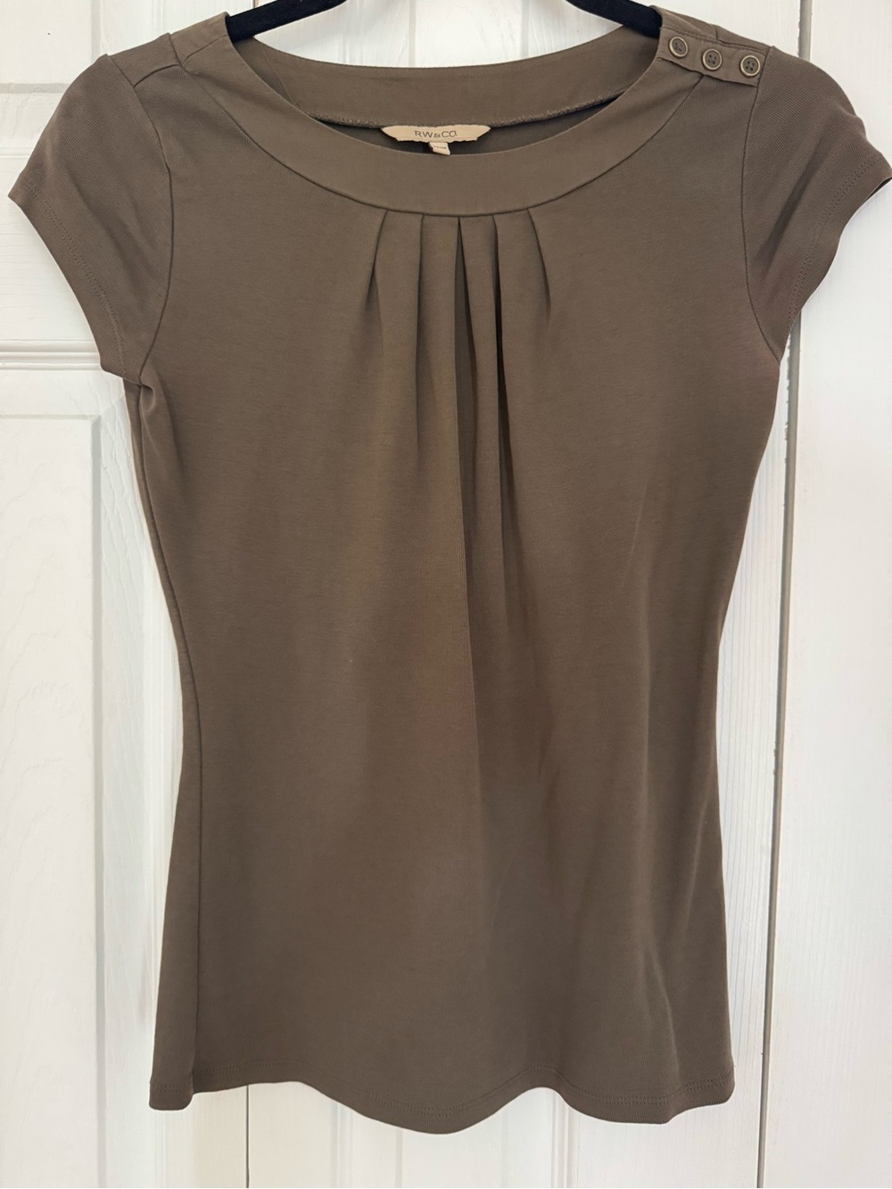 RW&CO. Olive Brown Cap Sleeve Pleated Tee